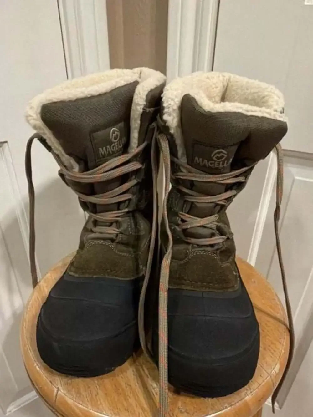 Magellan Outdoors Boys 3M Thinsulate Water Resistant Winter Boots